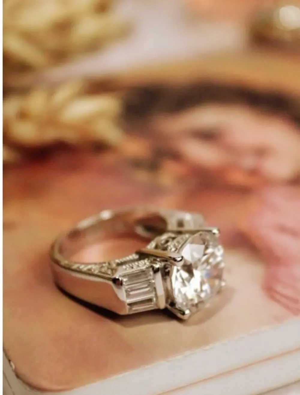 925 Sterling Silver CZ Ring Size 5.5